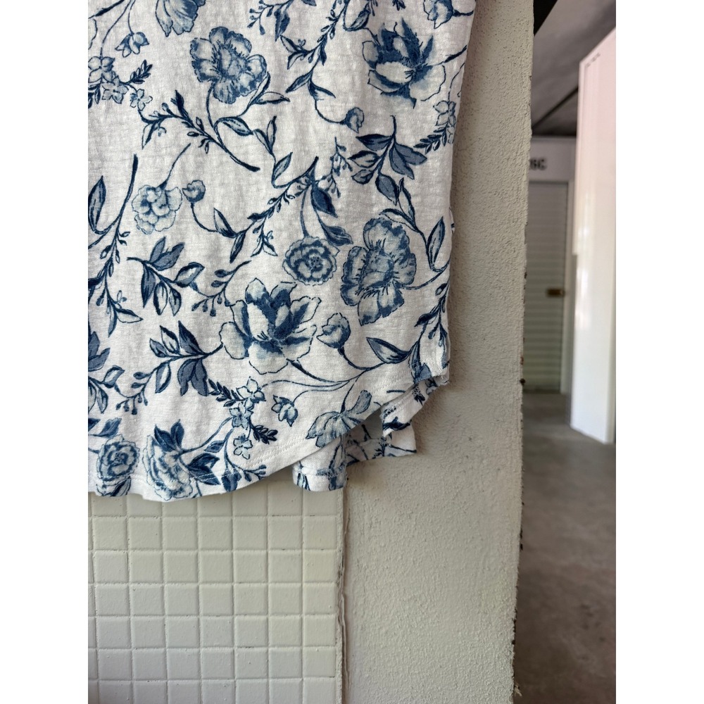 Cynthia Rowley 100% Linen Floral Blouse Large Blue White Cap Sleeve - Picture 4 of 8